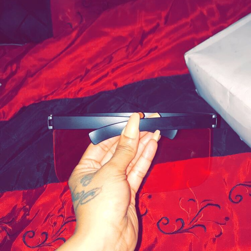 Sunglasses - Picture 2 of 3